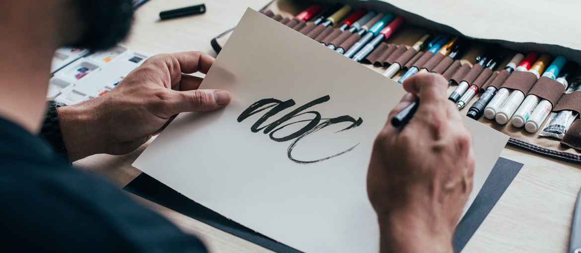 Calligraphy starter kit : le matériel essentiel pour commencer