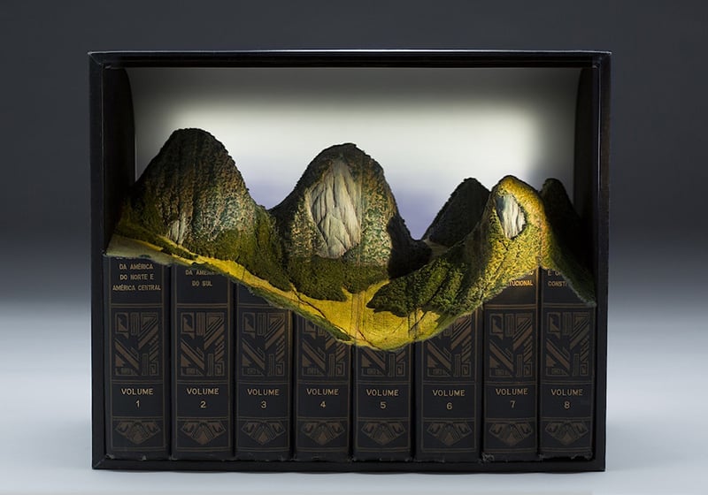 Les incroyables sculptures de livres de Guy Laramée