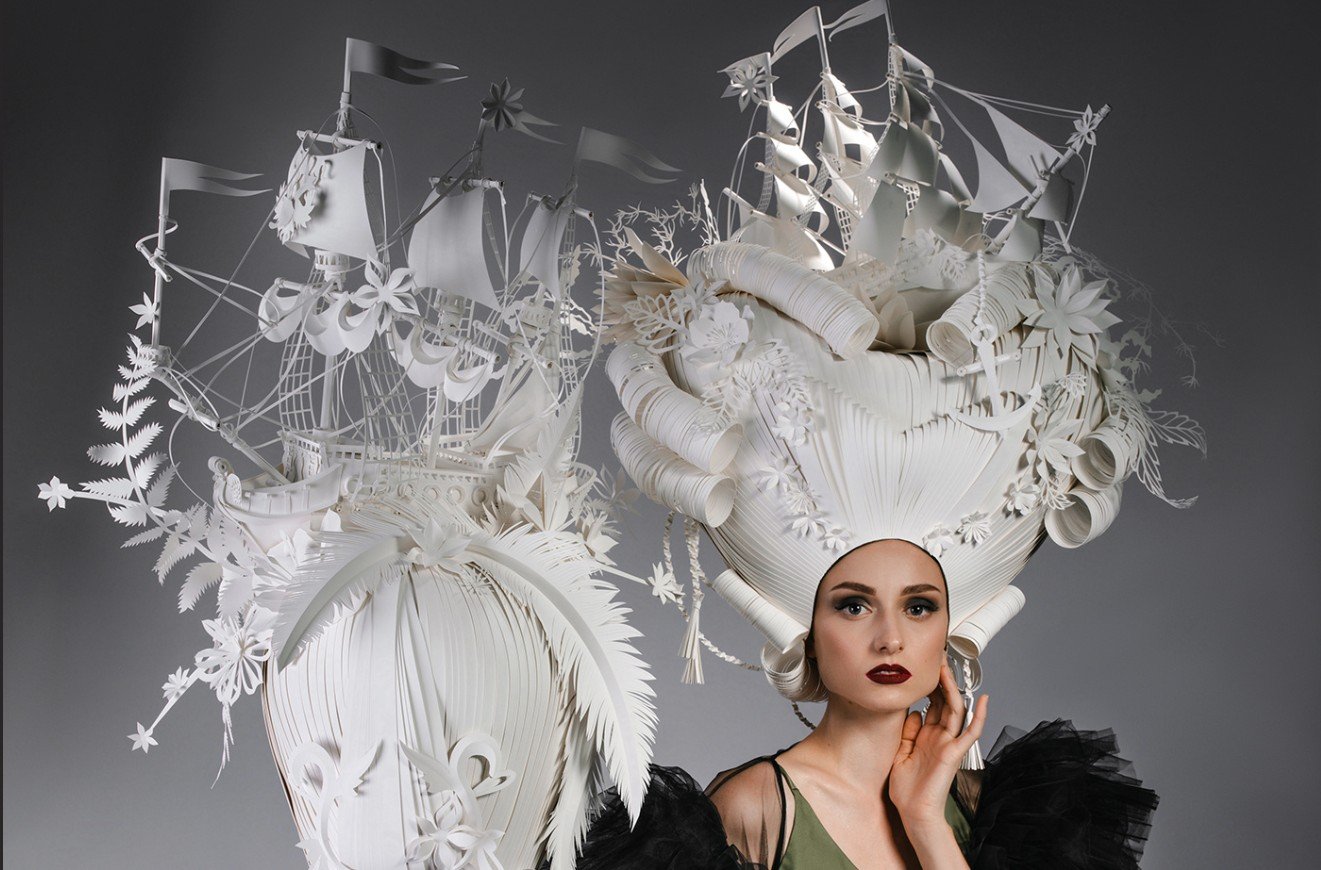Les vêtements en papier d’Asya Kozina
